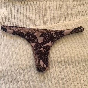 Acacia pipeline bottom